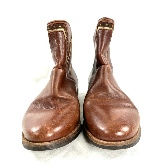 UGG Lars Women Size 6 Brown Leather Ankle Boot Starburst Studded Western Zip - Picture 2 of 8